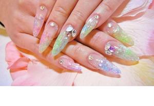 クリアベースのカラフルネイル