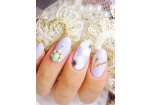 フェミニンネイル