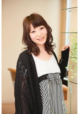 ほどよい束感の外ハネウェーブにドキッ♡マーメイドボブ♪